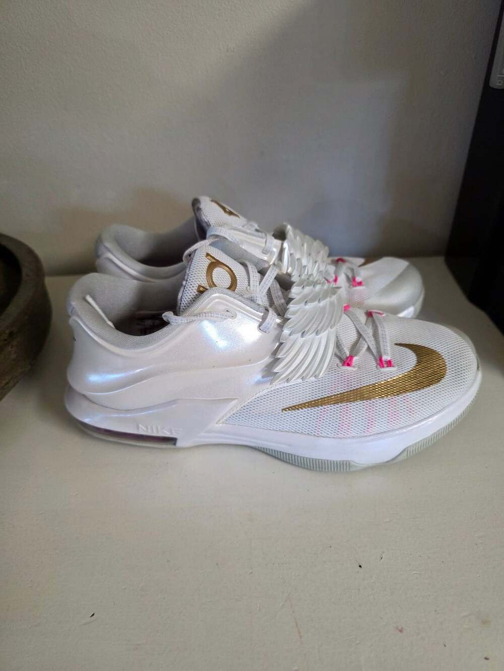 Nike KD Size 7 PRM 'Aunt Pearl' White/Metallic Gold-Pink Pow-Pure Platinum